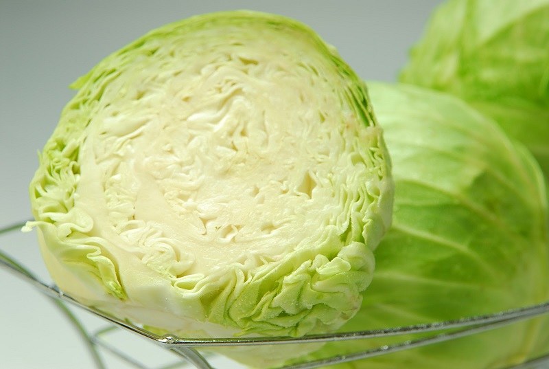 Why does cabbage upset my stomach? Why does cabbage upset my stomach?